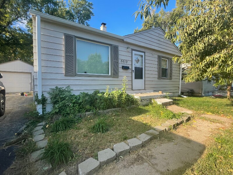 5619 Northwest Dr, Omaha, NE 68104 House Rental in Omaha, NE