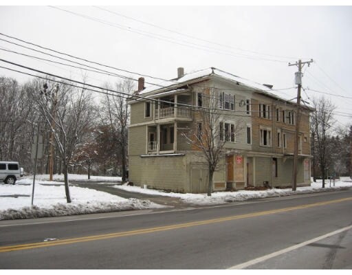 Building Photo - 12 Brush Hill Rd