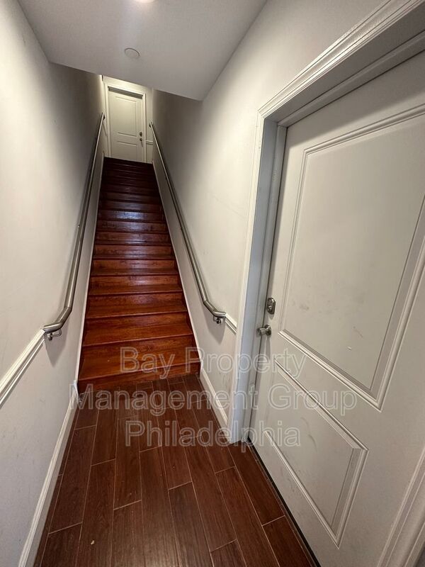 Foto del edificio - 657 N 11th St