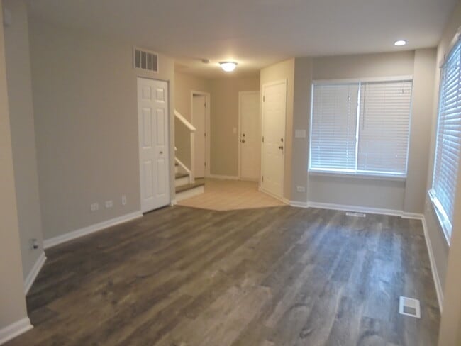 Building Photo - 3110 Ronan Dr