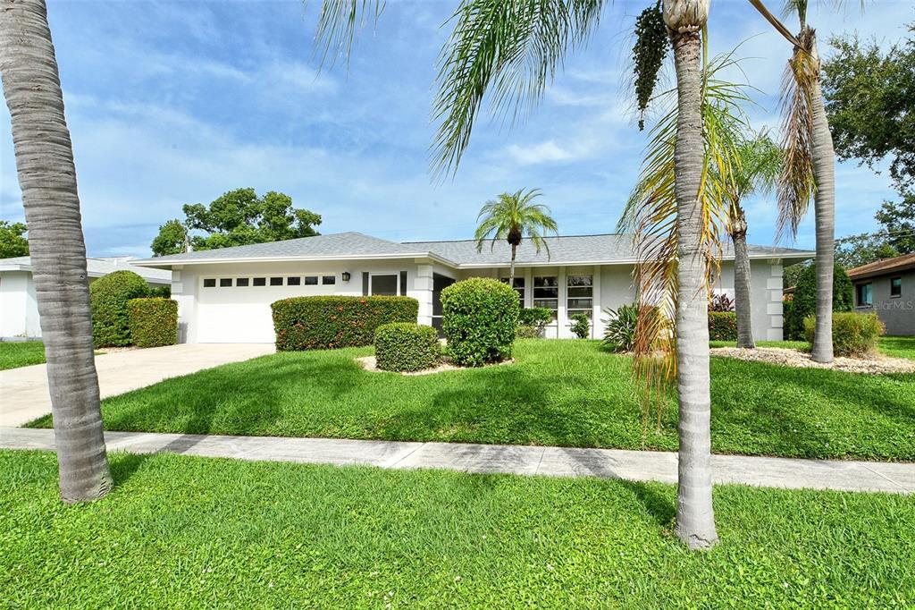 Primary Photo - 6722 Roxbury Dr