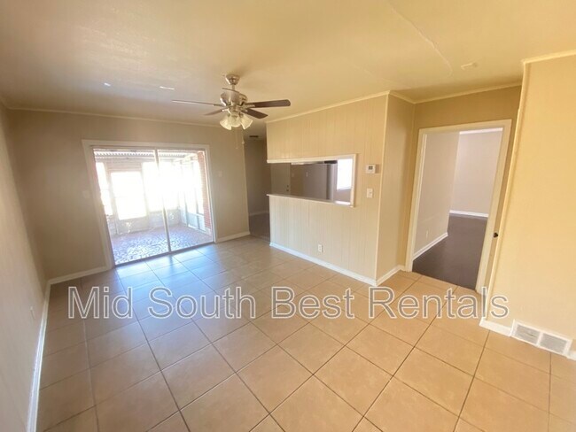 Foto del edificio - 1938 Janis Dr