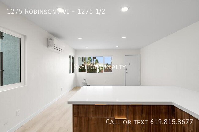 Building Photo - 1275 Robinson Ave