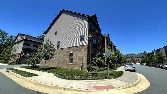 Foto del edificio - 22277 Sims Ter