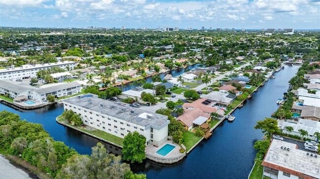 Foto del edificio - 1400 NE 54th St