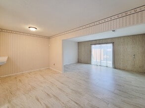 Building Photo - 1815 Country Village Blvd