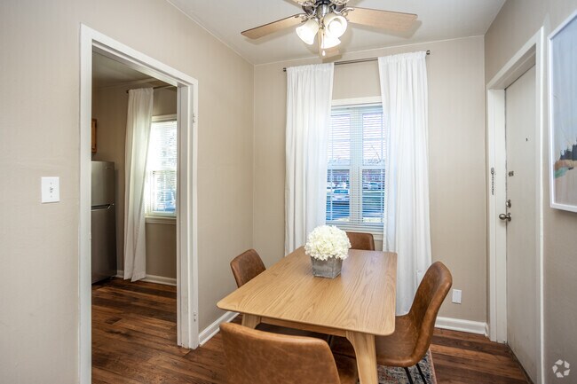 1BR, 1BA - 530 SF - Wakonda Village and Manor Apartment Homes