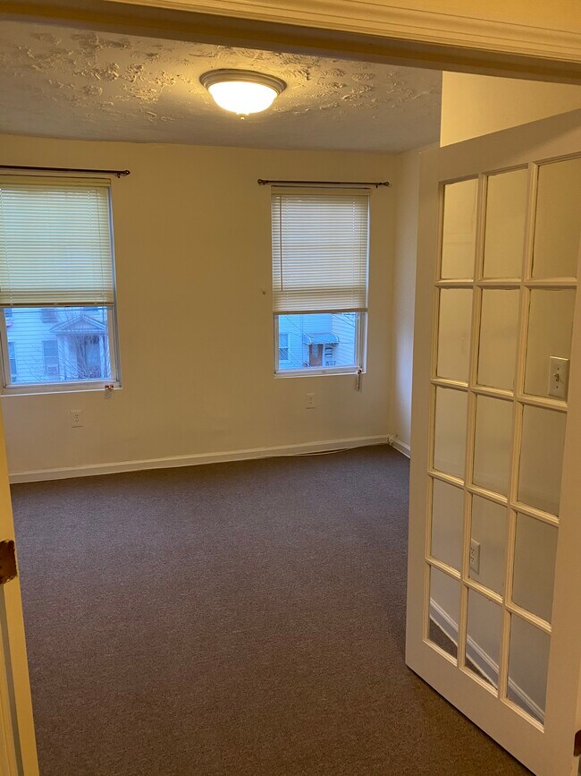 Building Photo - 280 3rd St