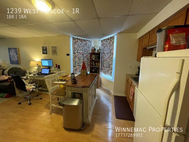 Building Photo - 1239 West Roscoe-1R