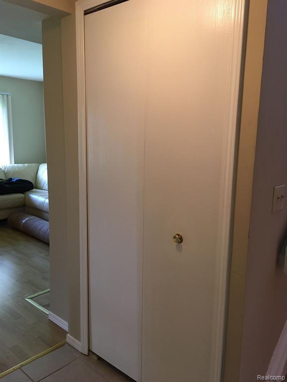 Foto del edificio - 325 Briarcrest Dr