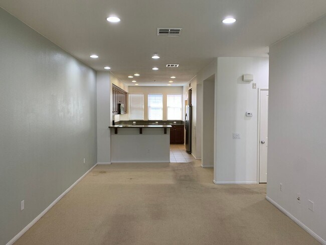 Foto del edificio - Your Dream Apartment Awaits: Discover Your Ideal Space in Azusa Today