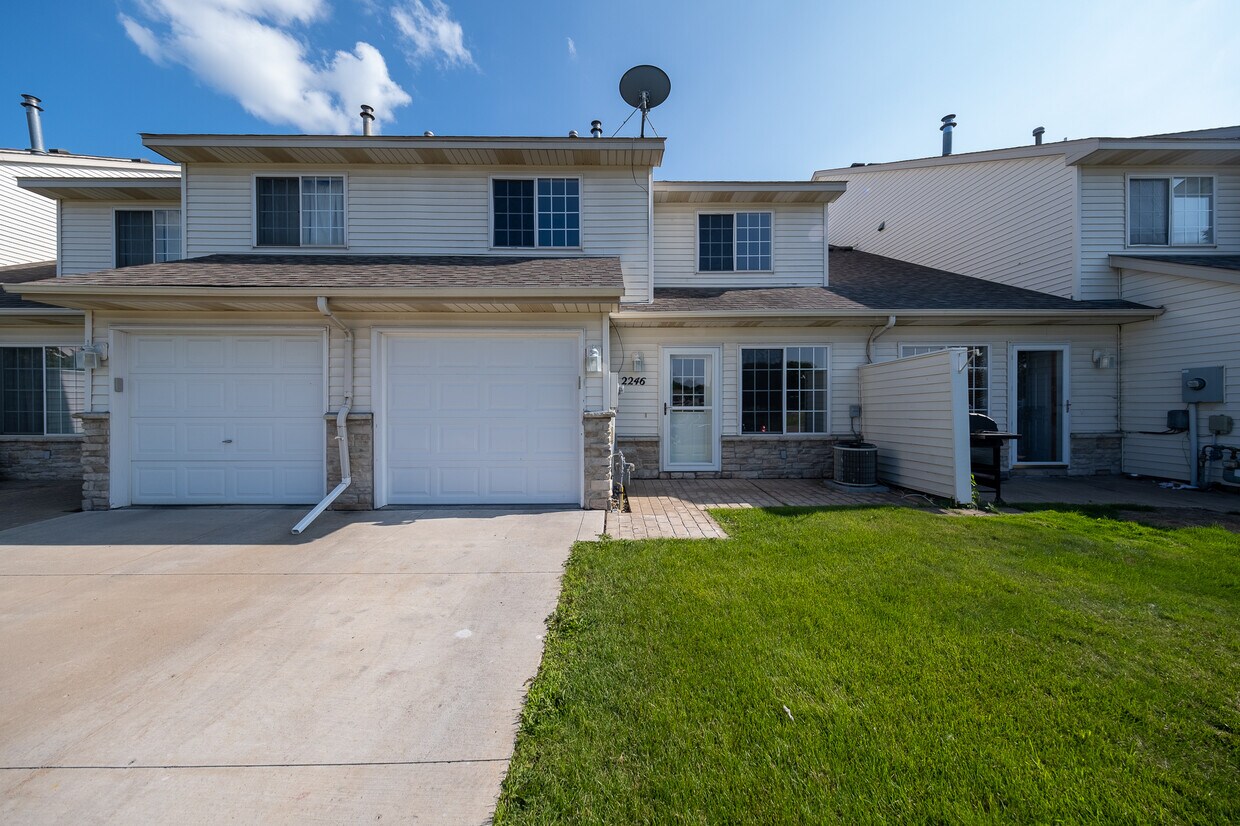 Primary Photo - 2246 Flamingo Dr
