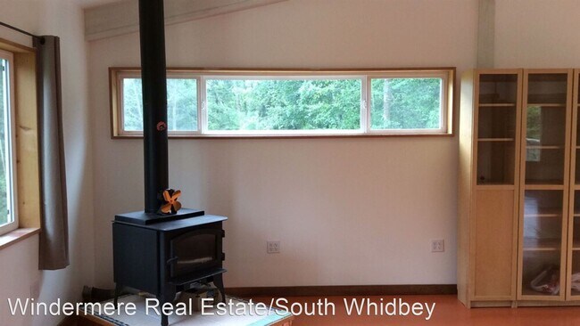 Foto del edificio - 1 br, 1.5 bath House - 4607 Evenstar Lane