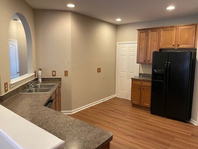 Building Photo - 93 Stonebridge Crossing