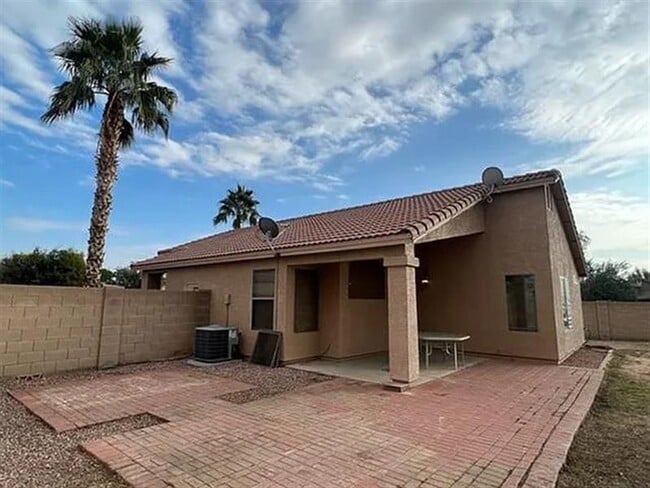 Building Photo - 13354 W Mauna Loa Ln