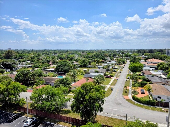 Building Photo - 1200 NE Miami Gardens Dr