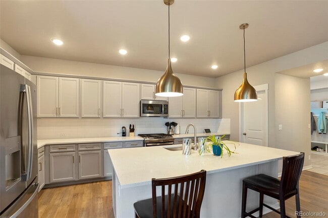 Building Photo - AVAILABLE SEPTEMBER 1ST!! "Spacious 3-Bedr...