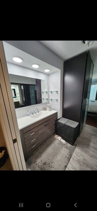 Foto principal - 2560 C St