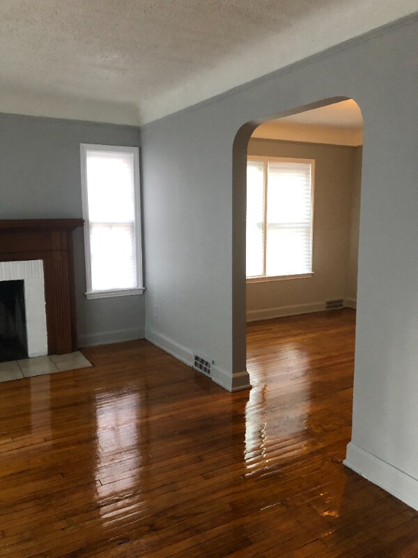 Foto del edificio - 11415 Littlefield St