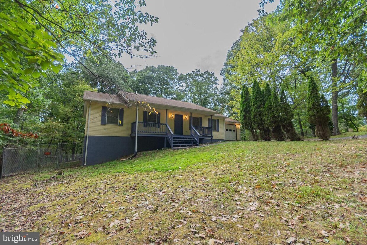 158 Cornpone Ln, Harpers Ferry, WV 25425 House Rental in Harpers Ferry, WV