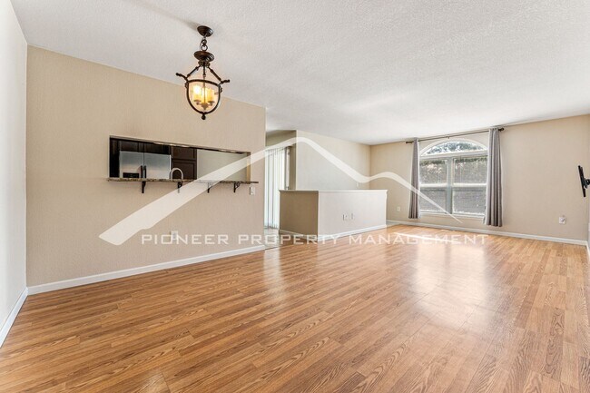 Foto del edificio - Gorgeous Home with Washer/Dryer and Pool A...