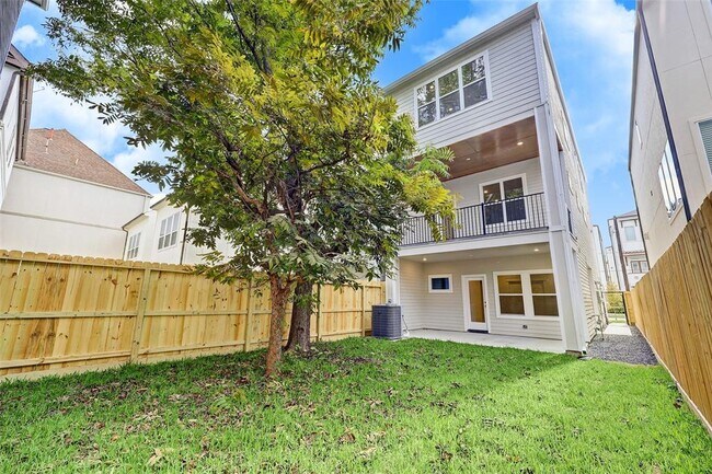 Foto del edificio - 4212 Schuler St