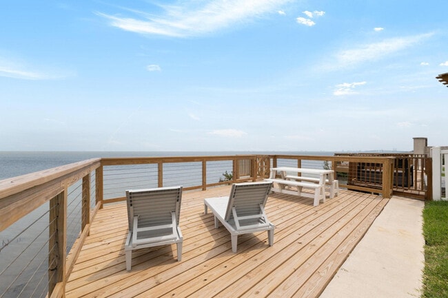 Foto del edificio - 106 Las Joyas Blvd