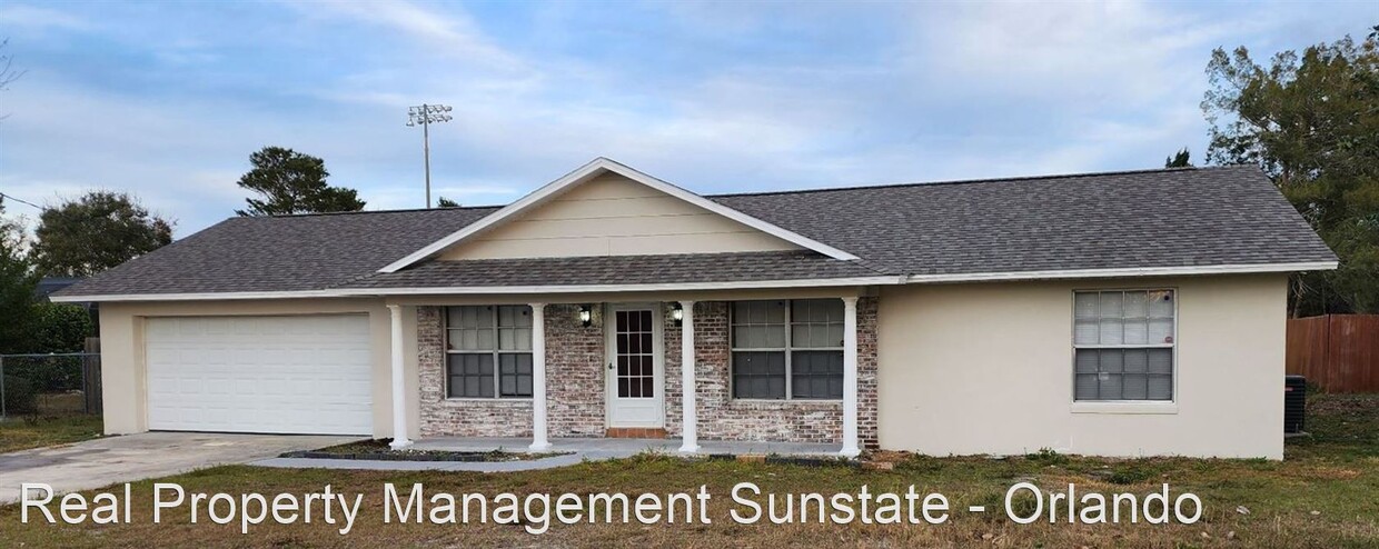 Primary Photo - 3 br, 2 bath House - 1083 Hemingway Dr.
