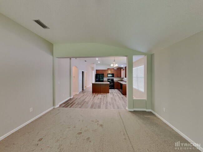 Building Photo - 11083 Campus Heights Ln