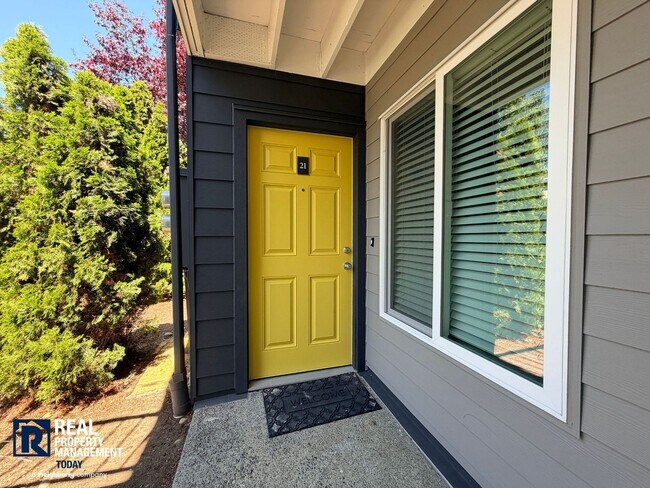 Foto del edificio - Charming 2-Bedroom Condo in Kent – Ground Floor Living with Modern Upgrades!