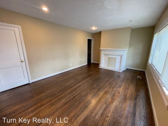 Building Photo - 4 br, 1 bath House - 301 Midwood Avenue