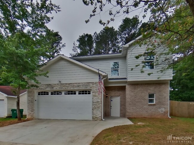 Building Photo - 2433 Rambling Way Lithonia GA