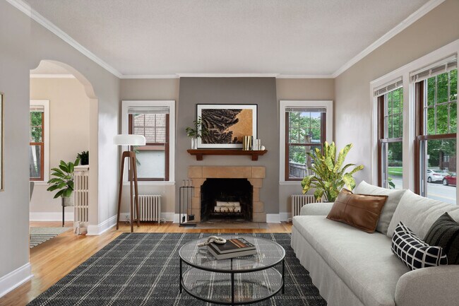 Living Room - 601 W 46th St