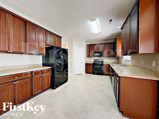 Building Photo - 9613 Rothman Ln