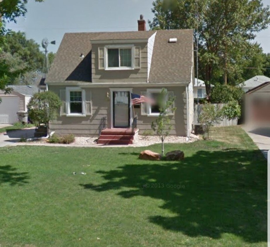 Primary Photo - 2615 W 1st St