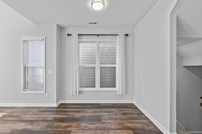 Building Photo - Stunning Home  Sweetwater Apex Community