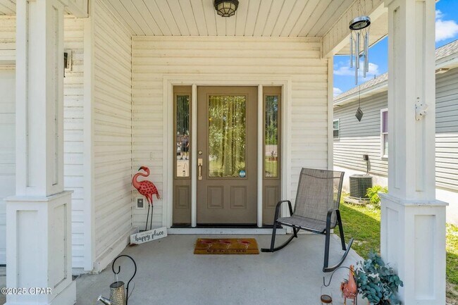 Foto del edificio - 4 bed 2.5 bath with Garage