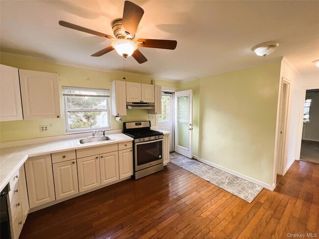 Photo - 520 E Chester St Apartment