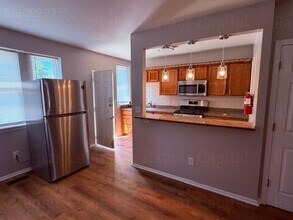 Building Photo - 2752 Mickle St