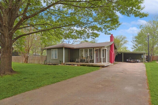 Foto del edificio - Amazing Historic 1940's Home in Original C...