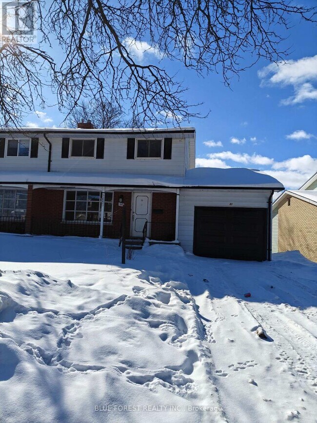 Photo du bâtiment - 681 Galloway Crescent