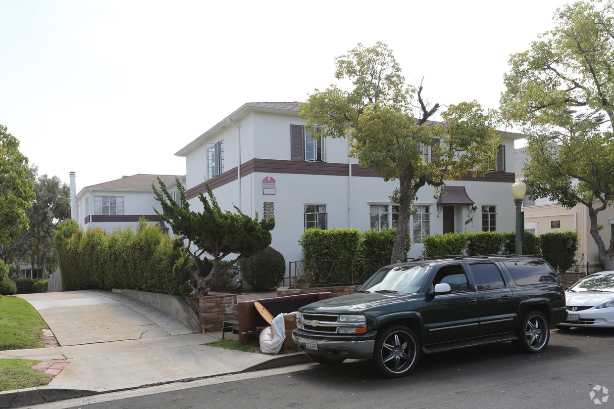 Building Photo - 630-634 Midvale Ave