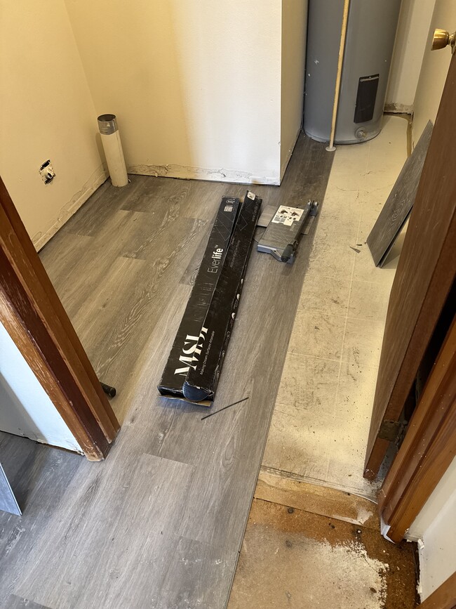 Building Photo - 1337 SW Foundry St