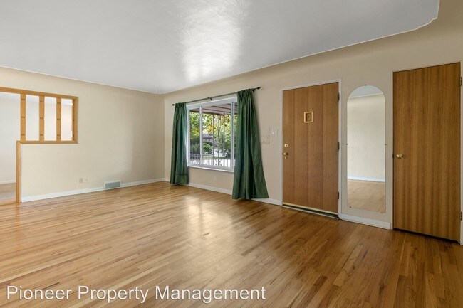 Building Photo - 3 br, 1 bath House - 3340 Ingalls St.