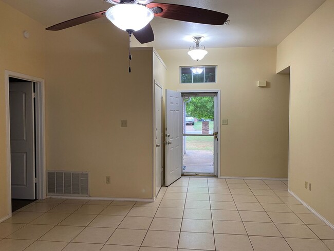 Building Photo - BISD, LARGE BACKYARD, ALL BRICK