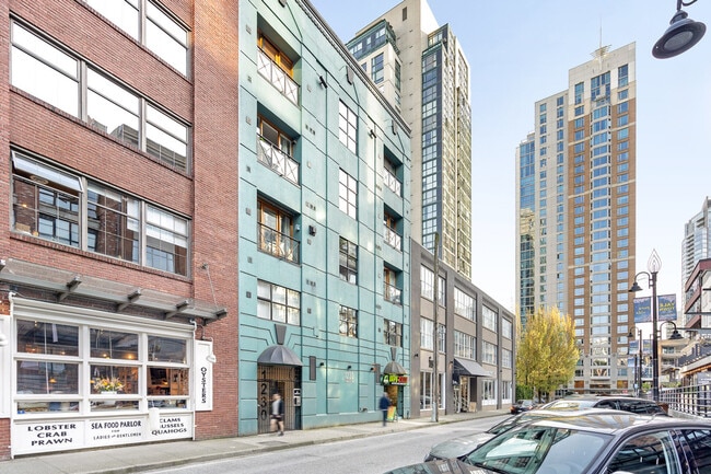 Building Photo - 1230 Hamilton St