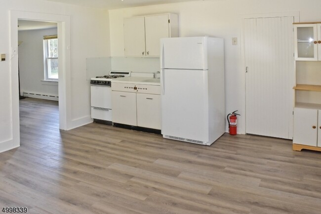 Foto del edificio - 169 W Hanover Ave