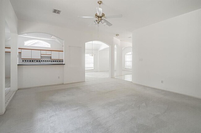 Building Photo - 5200 Cheyenne Trail