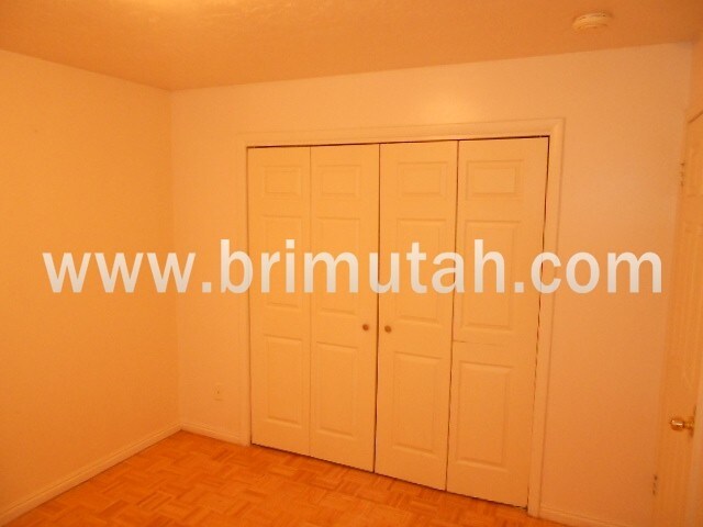 Building Photo - 517 1100 E