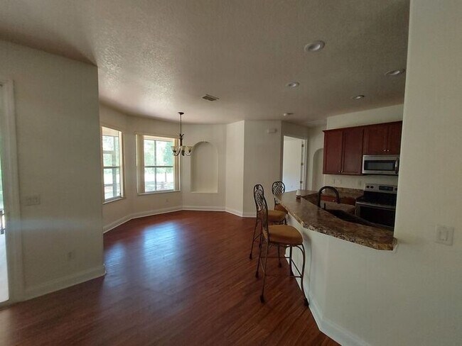 Foto del edificio - Beautiful 3/2/2 on 1/3 of an acre